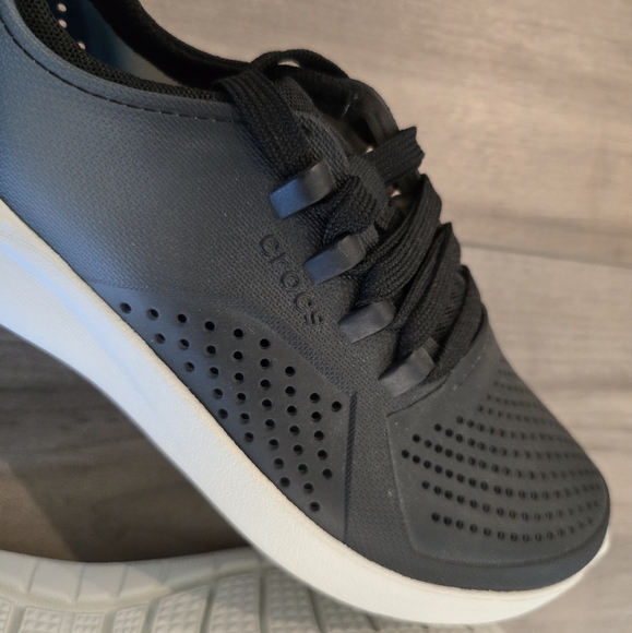 CROCS Literide Pacers - Picture 7 of 10